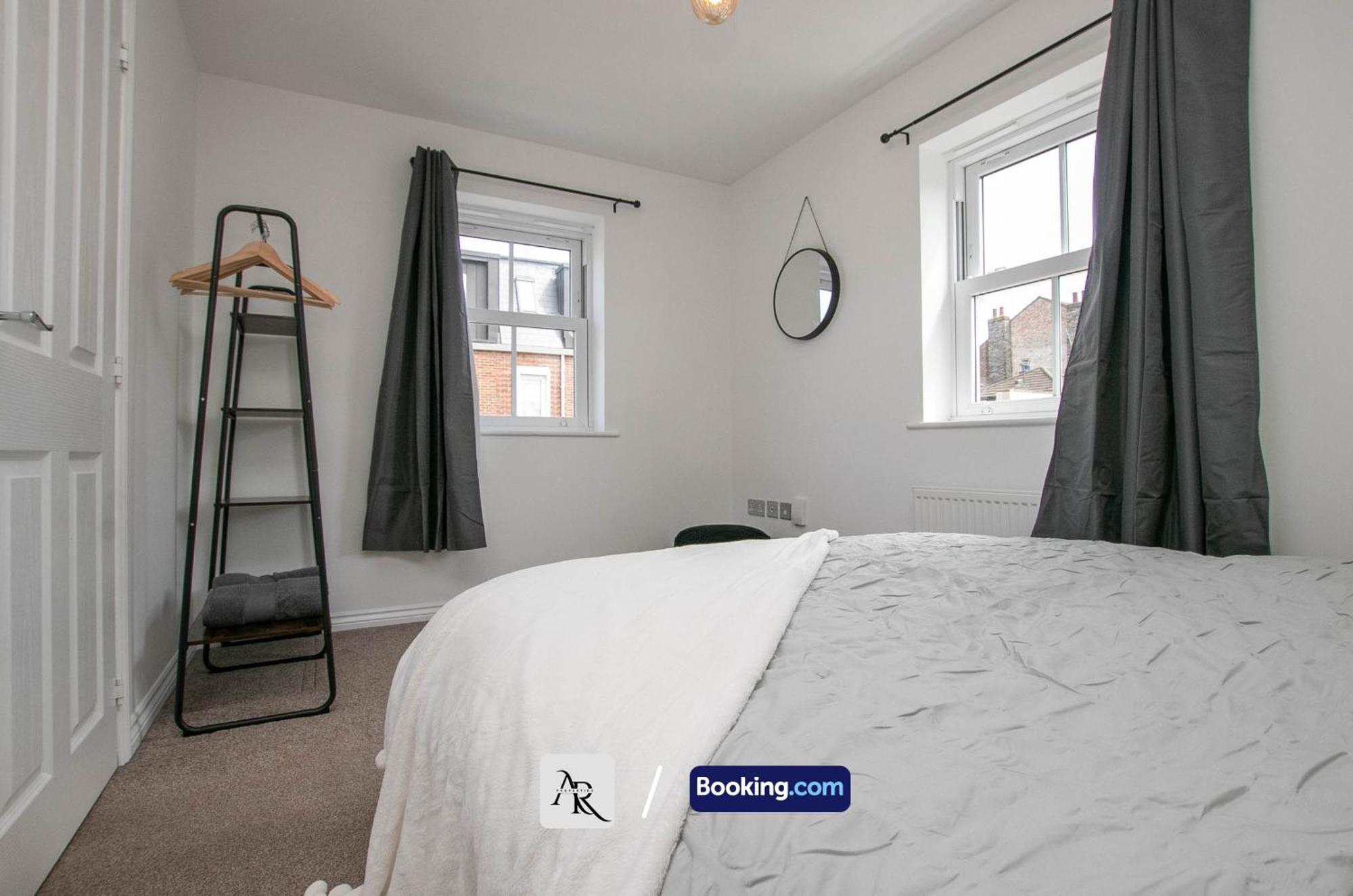 Cozy House By Ar Properties Short Lets & Serviced Accommodation Colchester Exterior foto